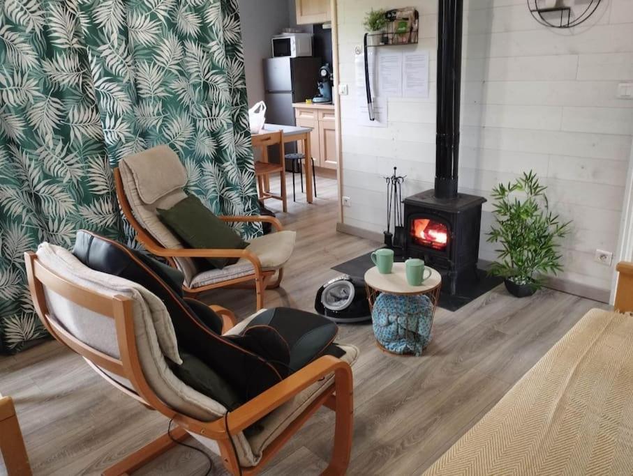 Gite N°4, En Pleine Nature, Frontalier Signy-le-Petit Esterno foto